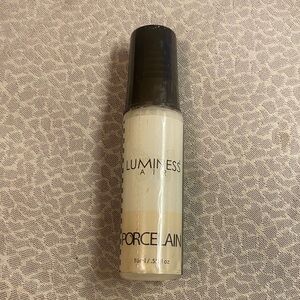 Luminess Air Porcelain Foundation